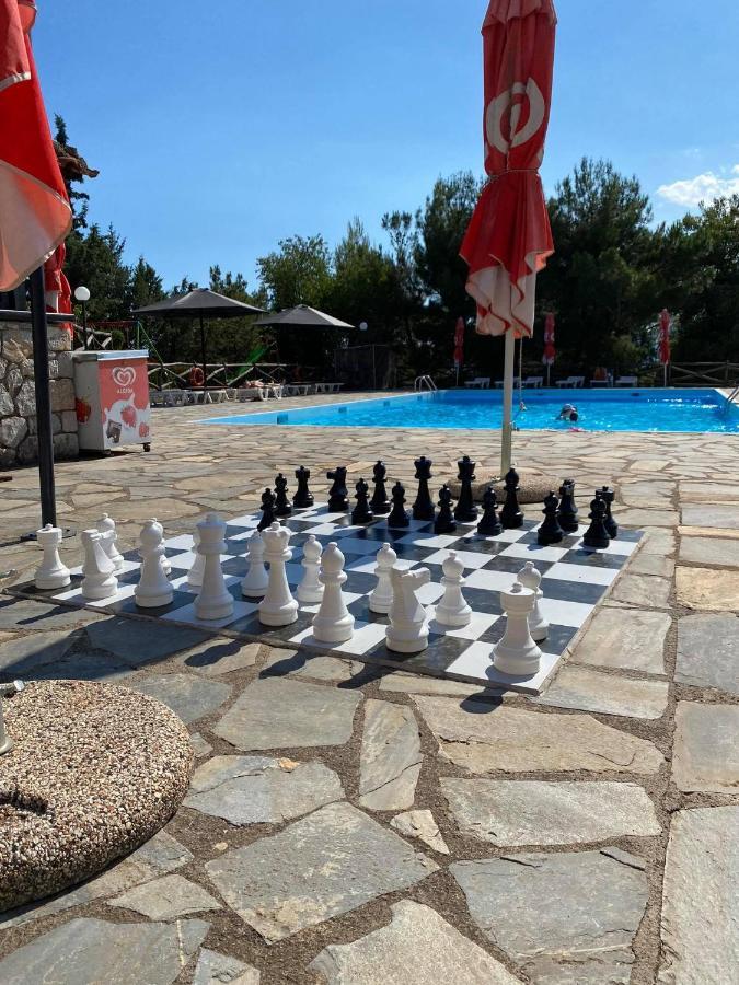 - Apollon Hotel